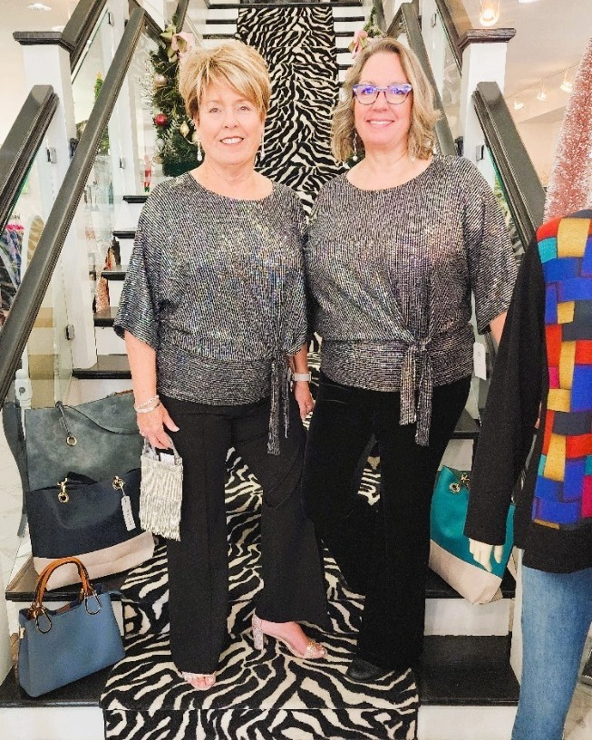 ConniBethTwinningNYE Conni and Beth Twinning for New Year's